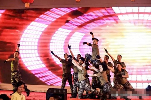 广东宏达工贸集团2018年度团圆晚宴隆重举行