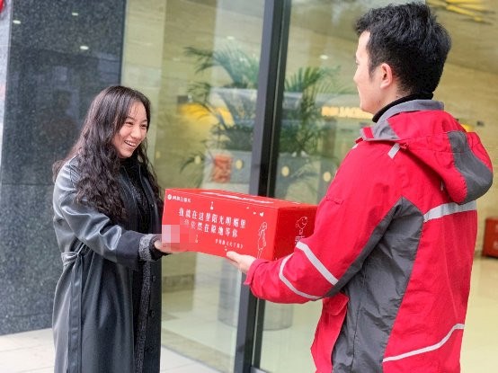 情歌快递箱“京”现情人节！京东物流联合网易云音乐玩转“1+1＞2”的跨界营销